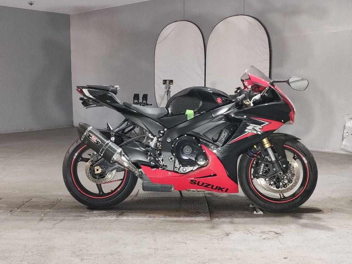 Suzuki GSX-R750, 2014 год Suzuki GSX-R750, 2014 год